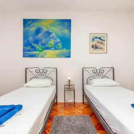 Art Gruz Apartament